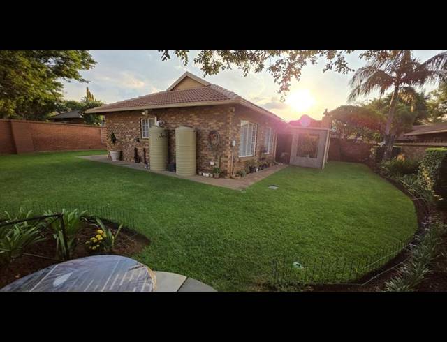 3 BEDROOM TOWNHOUSE FOR SALE IN MONTANA